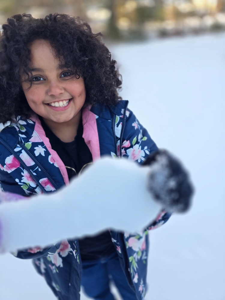 Enjoying that wintery magic!❄️. Looks like so much fun!!!❤️