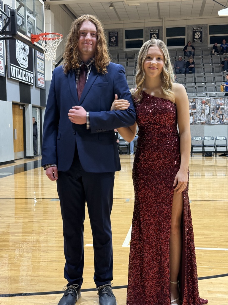 Congratulations to Kelton Bish and Brylee McCullough on their big royal win! Congrats to every candidate that was on the court tonight.