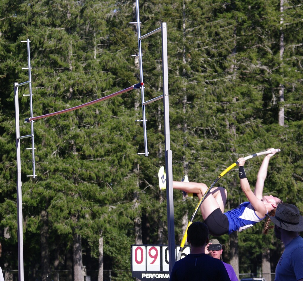 Samantha Neil Pole vault