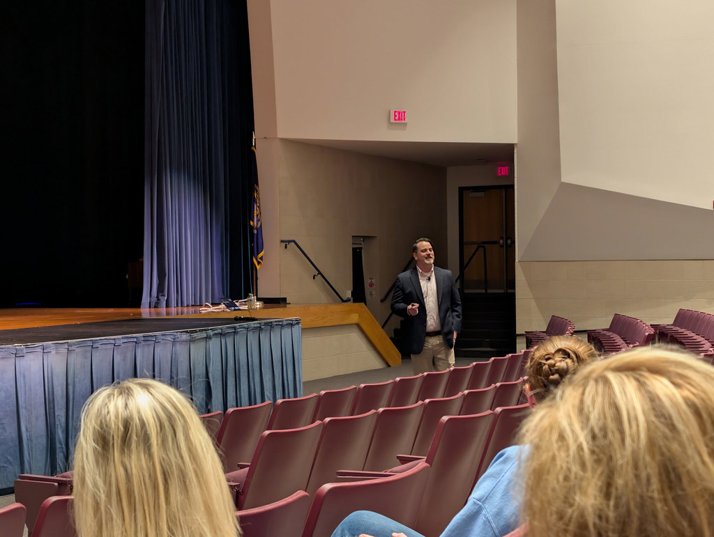 NPPS PD Day Dr. Josh Ray Presenting on PLC's.