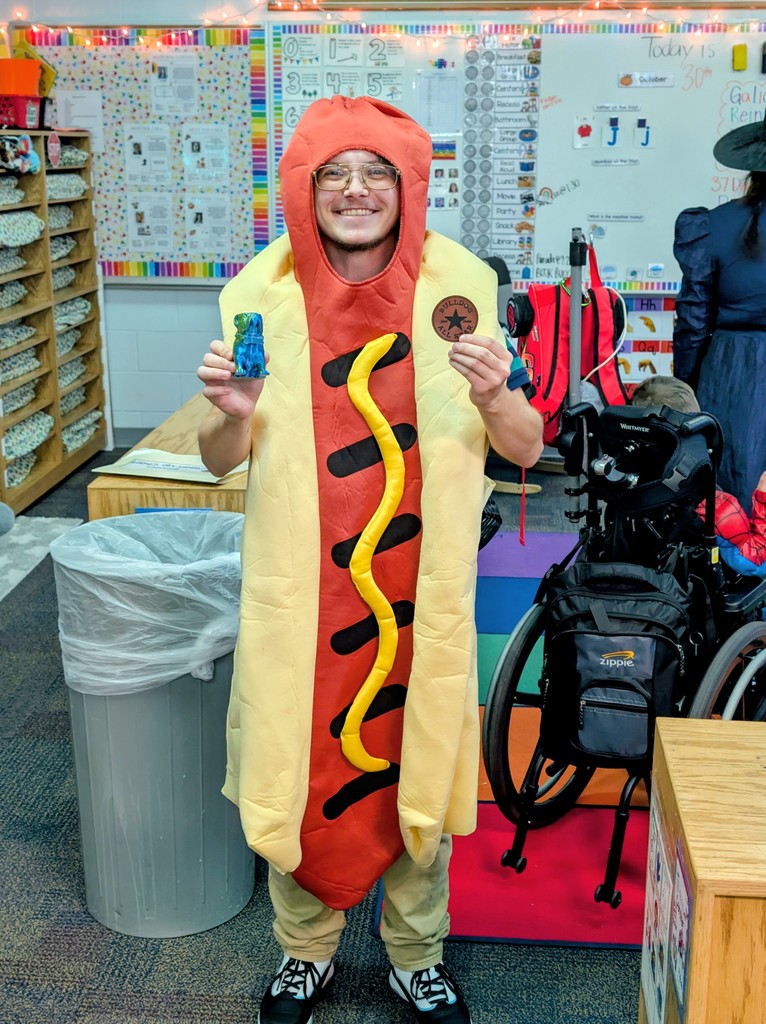 Brent Hansen receiving Bulldog All-Star Award