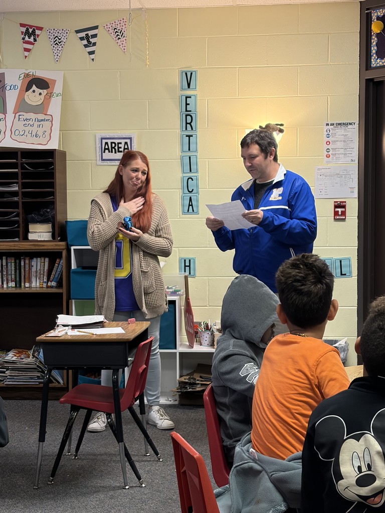 Vanessa Andrews receiving a Bulldog All Star Award!
