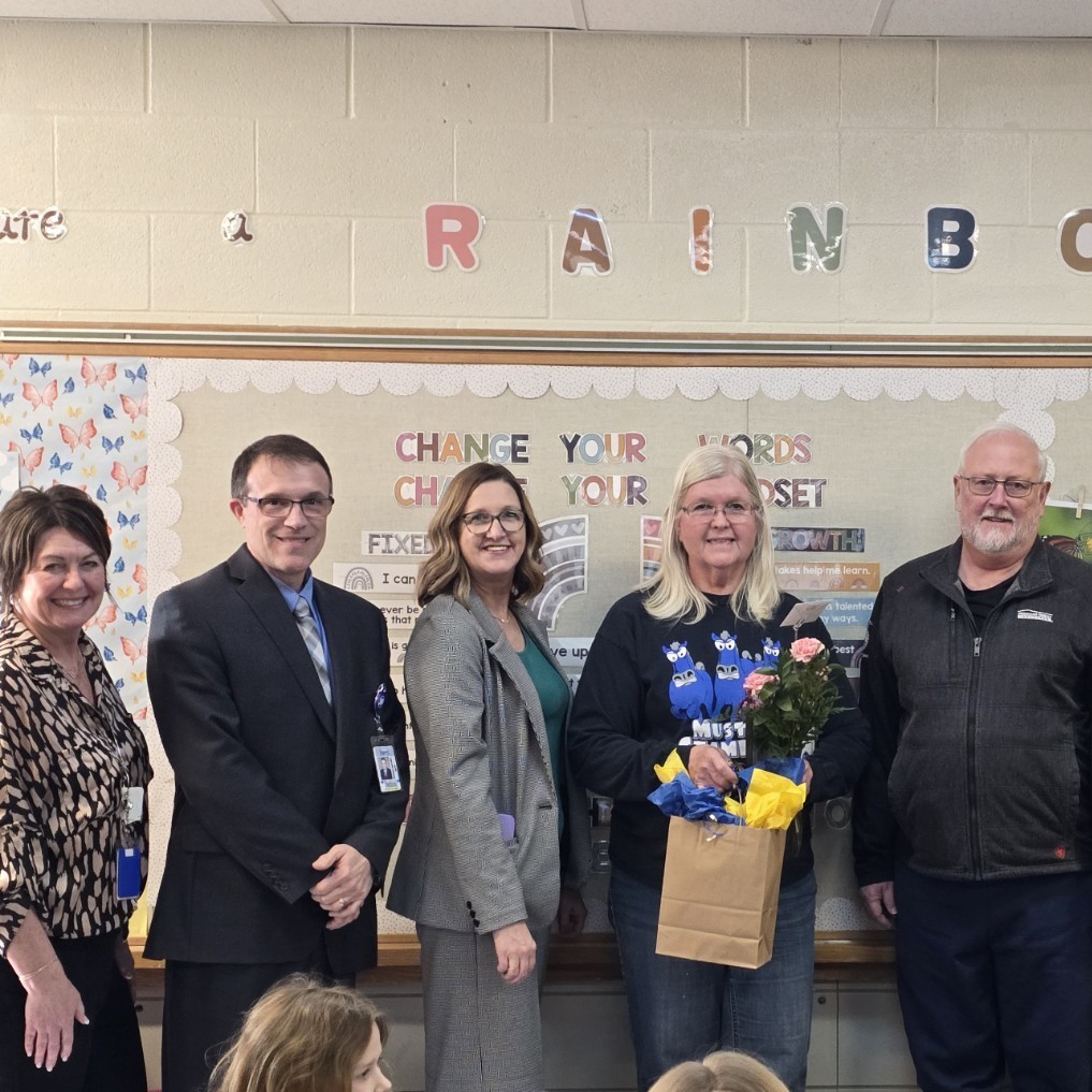 Mrs Kemper, employee of the month