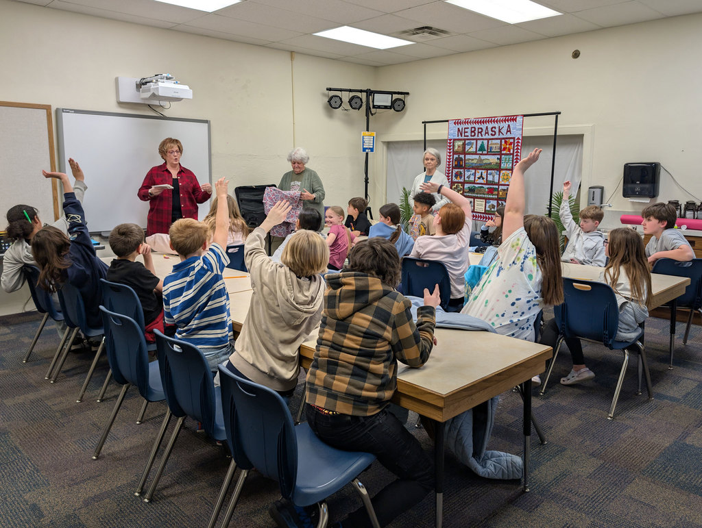 Cody Elementary students at quilt activity.