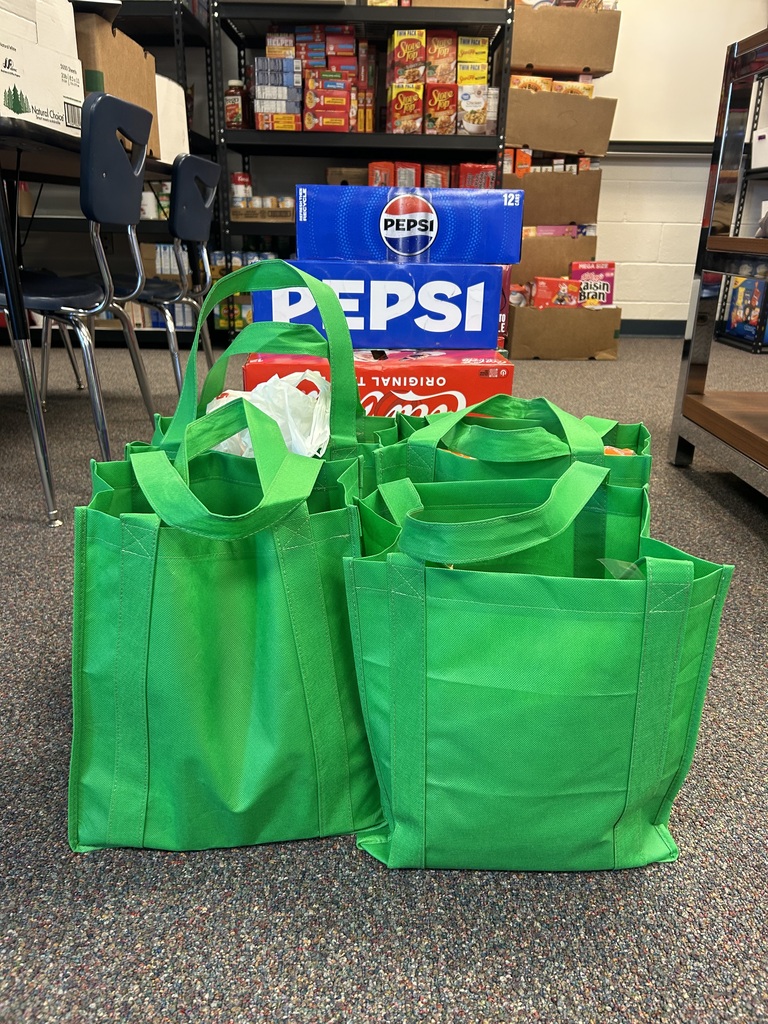 Thank you to Drullinger Family and members of First Baptist Church for their donations of food bags at Thanksgiving and Christmas time! 