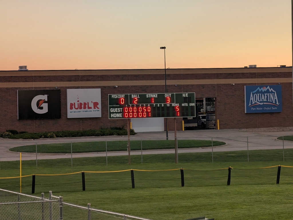 scoreboard showing 5-1 final in favor of Gering
