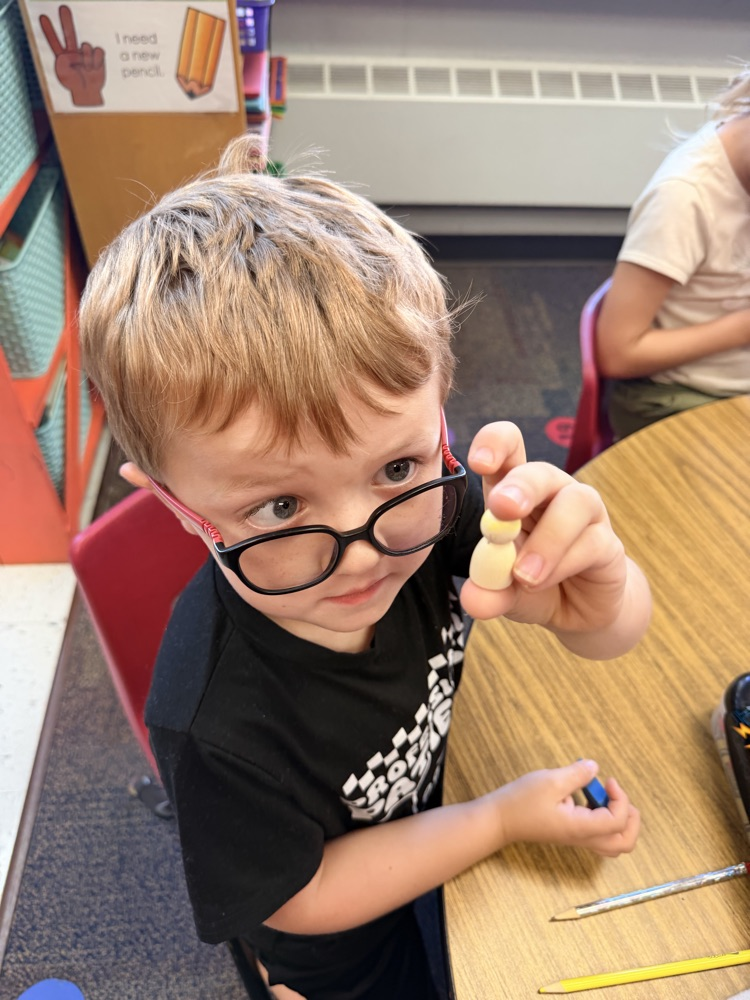 Mrs. Younghans’ 1st grade class created their very own “Tom Thumb” character from their Knowledge story they read today!