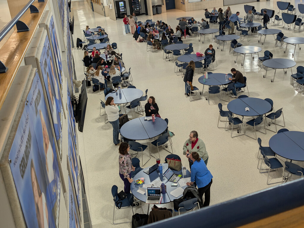 Teachers getting ready for PD.