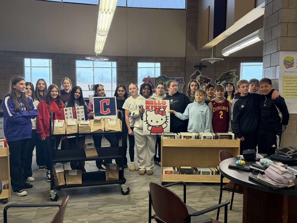 North Royalton Middle School Celebrated Right to Read Week: “Unlocking Stories”