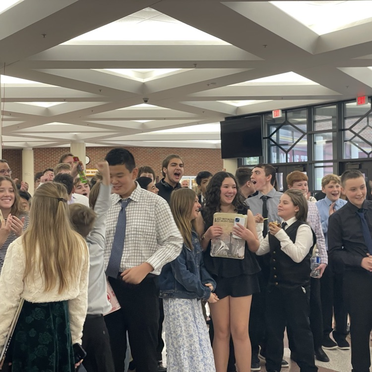 What an absolutely awesome weekend for our middle school bands. Both our 7th and 8th grade bands received 1s! So incredibly proud of our students and teachers! Go Bears🐻