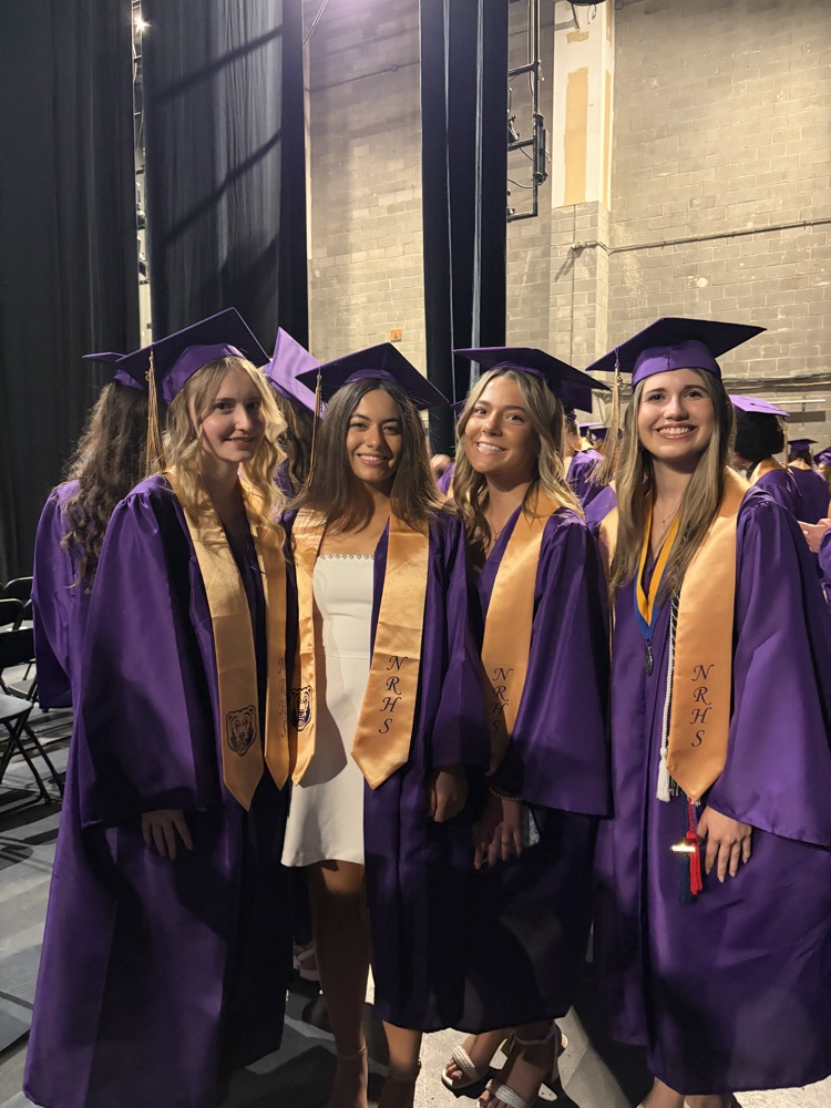 🎶 The lights of Playhouse Square and the energy of this graduating class are making for an unforgettable evening in downtown Cleveland. Congratulations to the Class of 2026!  