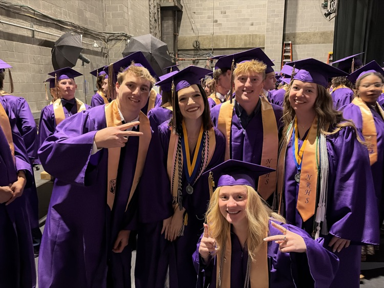 🎶 The lights of Playhouse Square and the energy of this graduating class are making for an unforgettable evening in downtown Cleveland. Congratulations to the Class of 2026!  