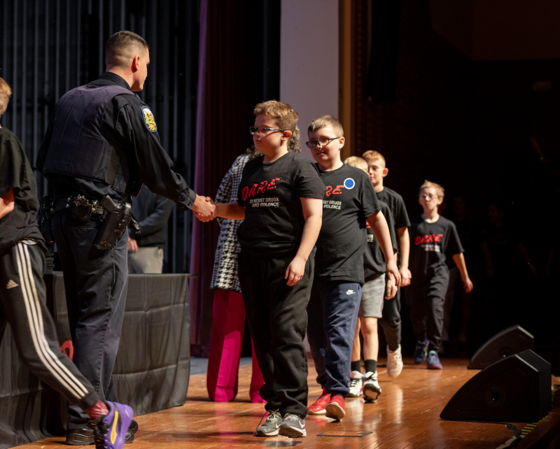 North Royalton Fifth Graders Celebrate D.A.R.E. Graduation and Commitment to Healthy Choices