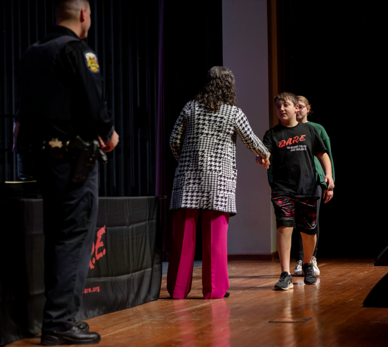 North Royalton Fifth Graders Celebrate D.A.R.E. Graduation and Commitment to Healthy Choices