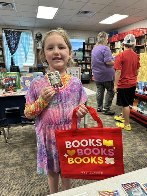 More than 50 Raider readers helped make our kickoff night a home run! ⚾📚