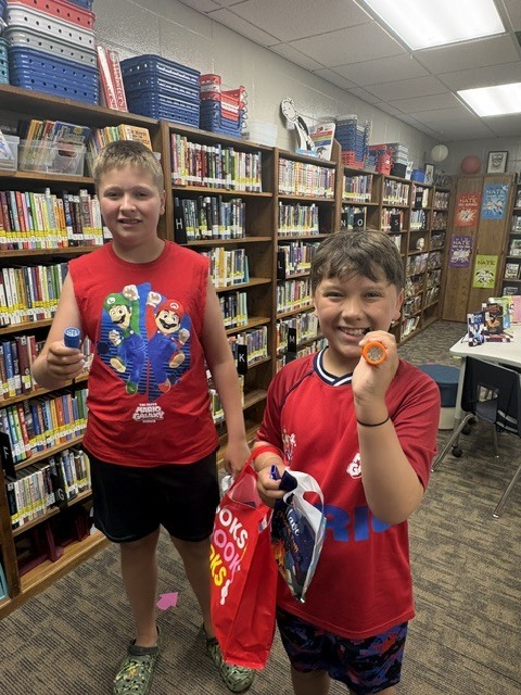 Happy campers and happy readers!