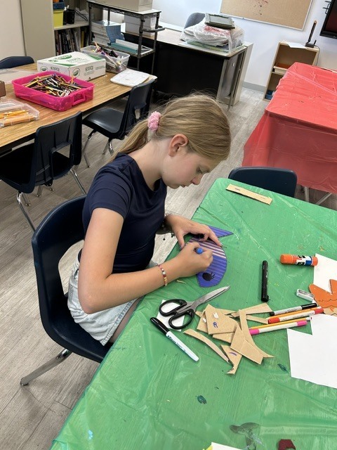 girl creating