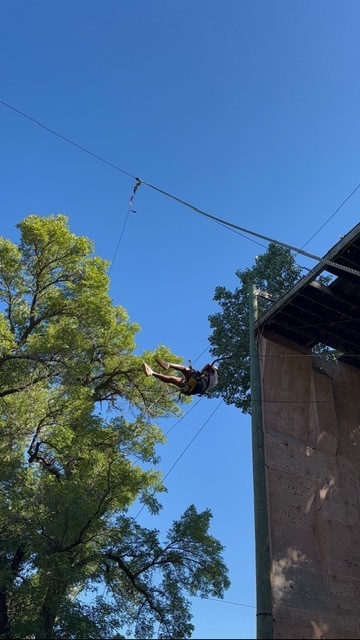 SBO rapelling down