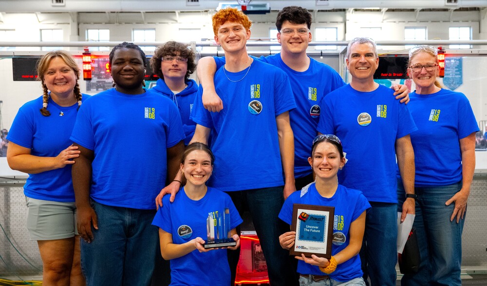 group photo of the ShoreBots robotics team