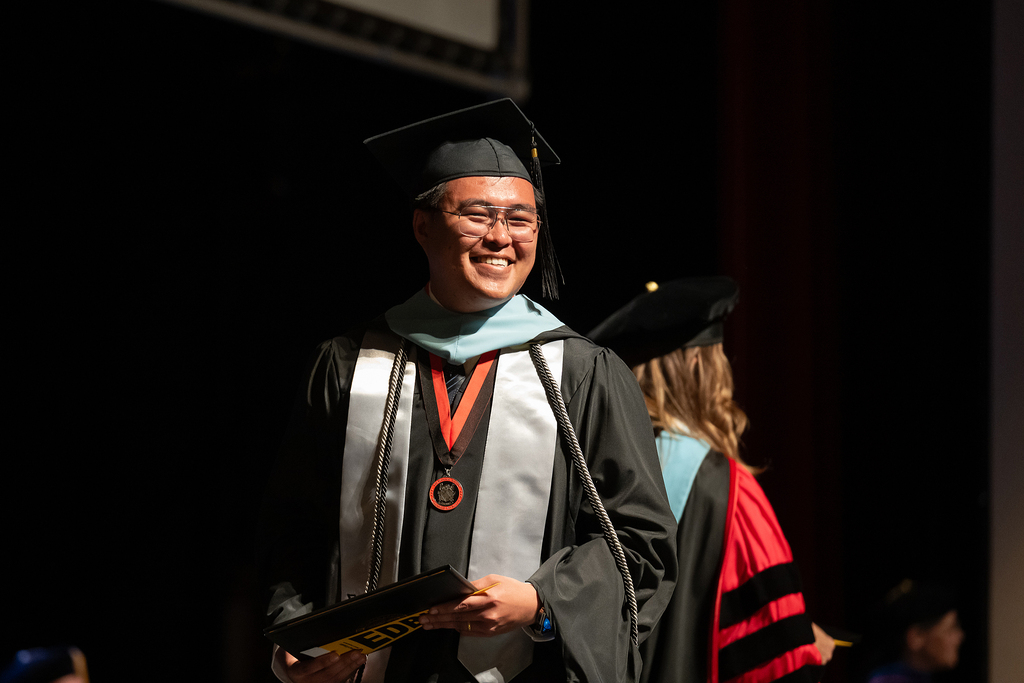 Paolo Calvadores graduation