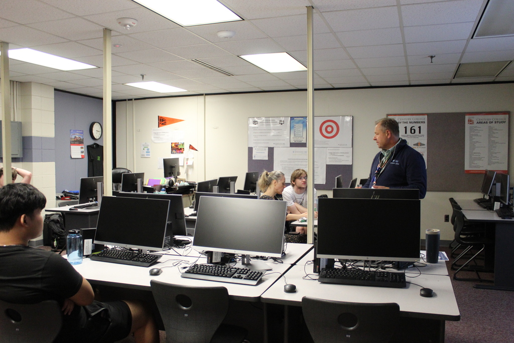 916 Career and Tech Center Open House