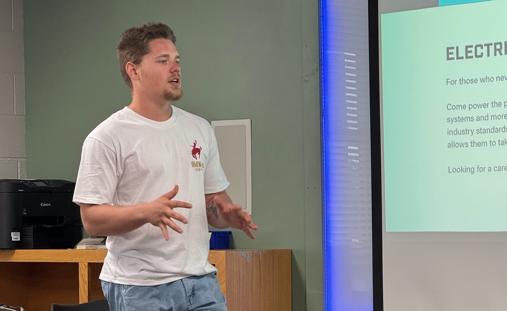 Wells recently visited his former Electrical Technology program at the NT Kansas Campus to give a presentation to current students. COURTESY PAULA REED