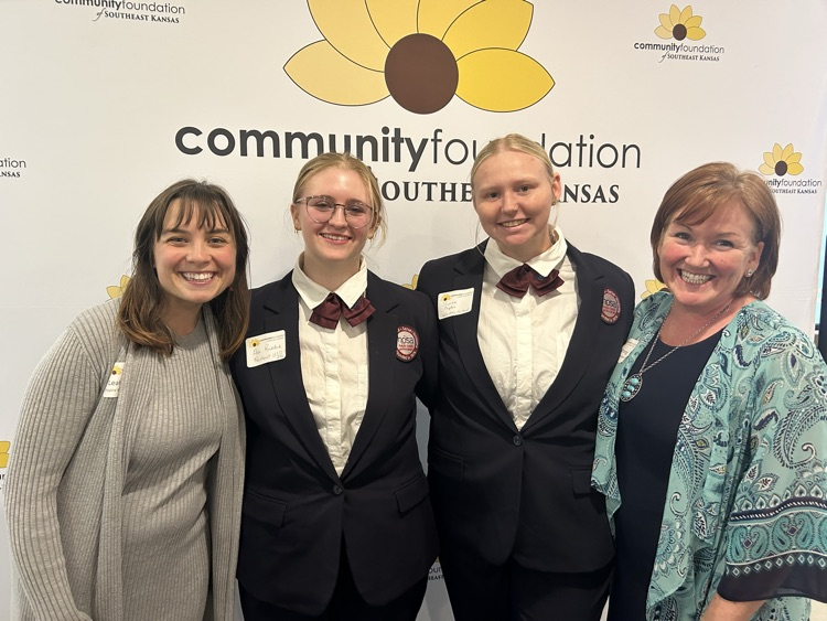 strongleahand students