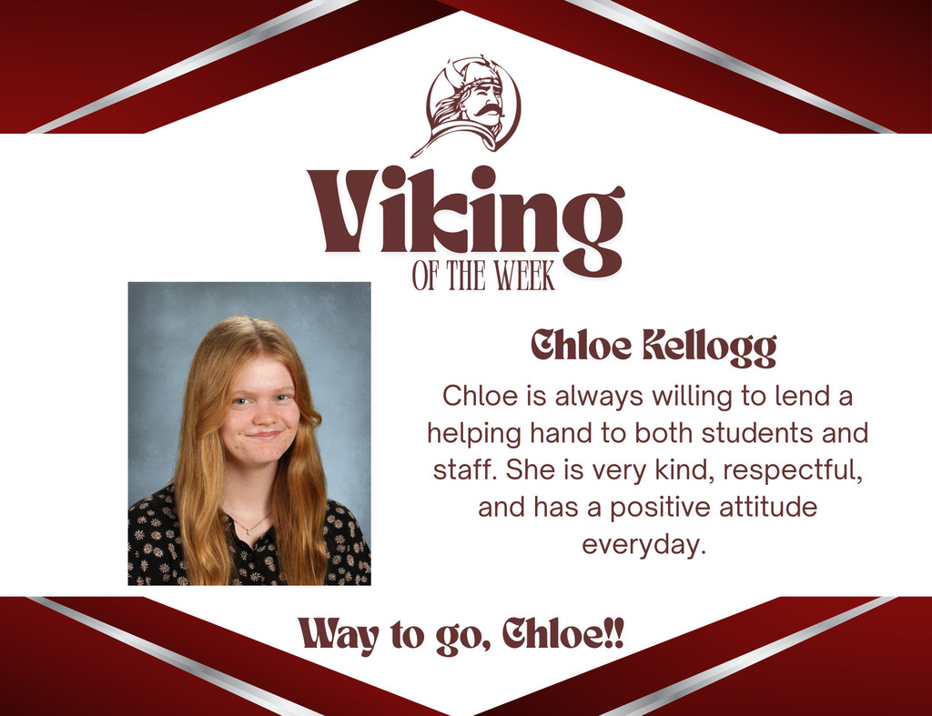 Sophomore Chloe Kellogg