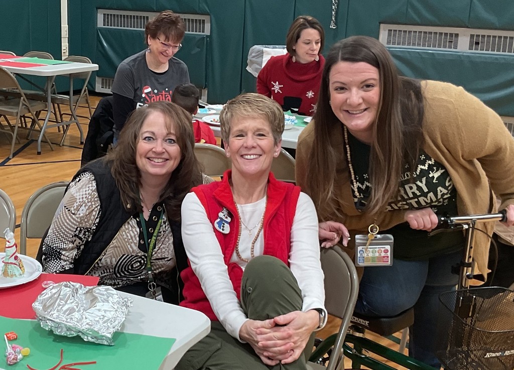 Kindergarten gingerbread family event