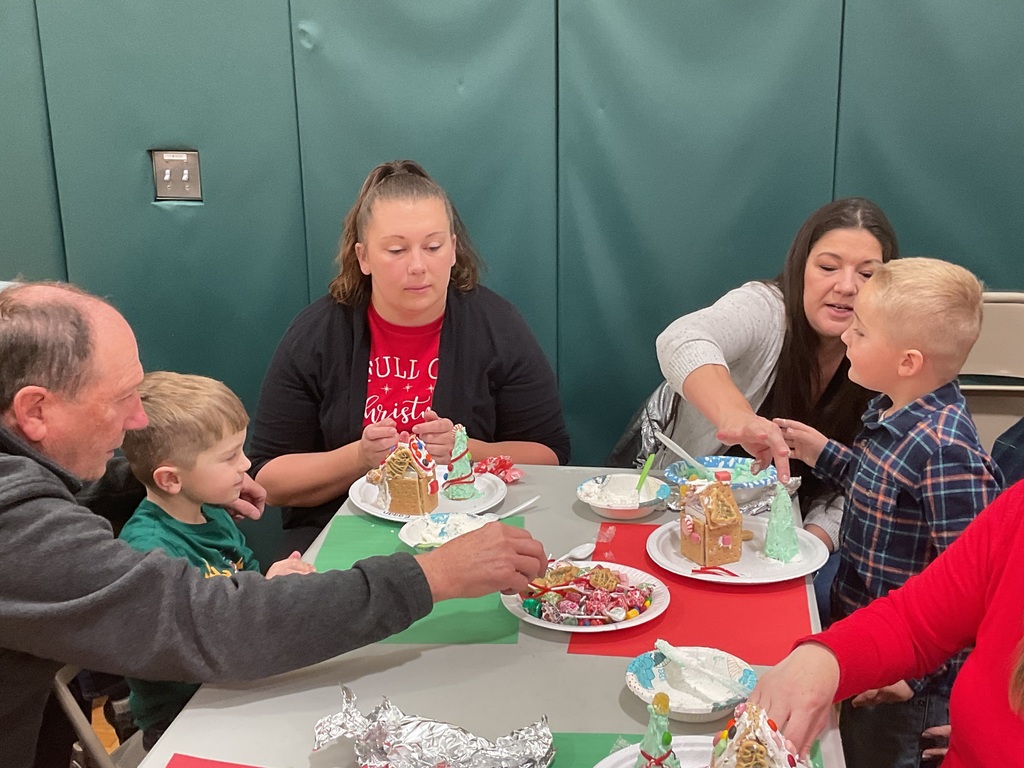 Kindergarten gingerbread family event