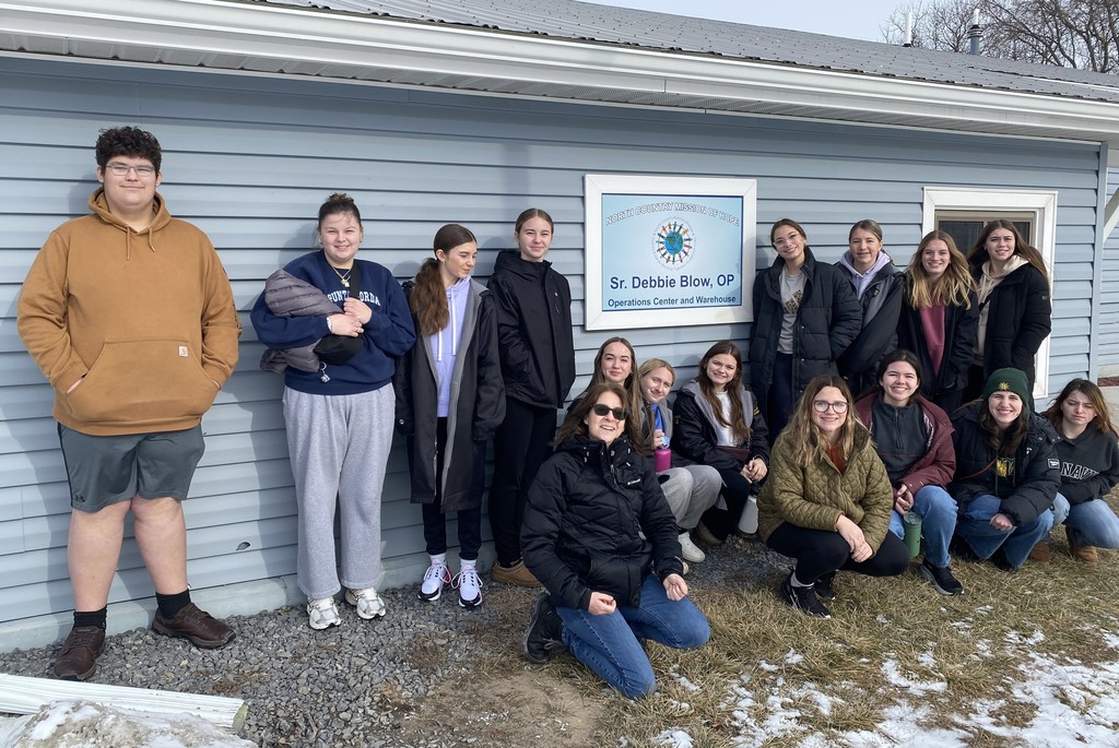 NAC Key Club volunteers at the North Country Mission of Hope