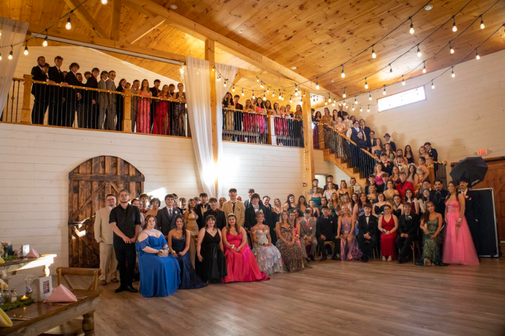 Senior and Junior Prom Picture 