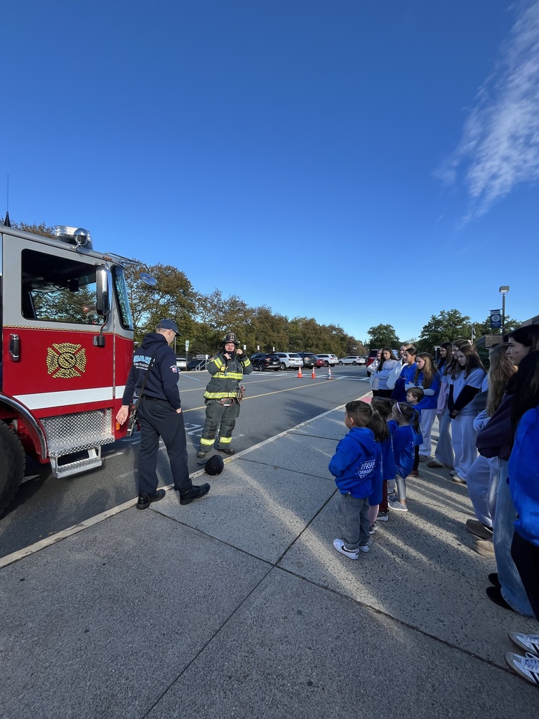 firemen speaking to tots