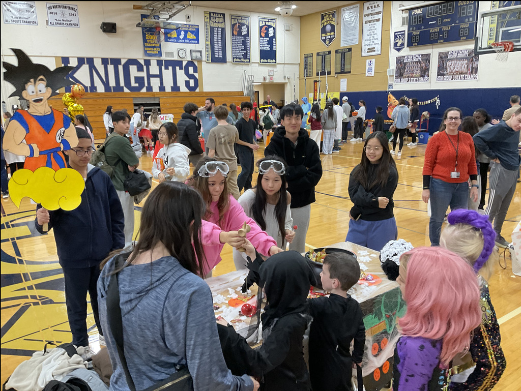Japan Club Trunk or Treat Candy & Activities