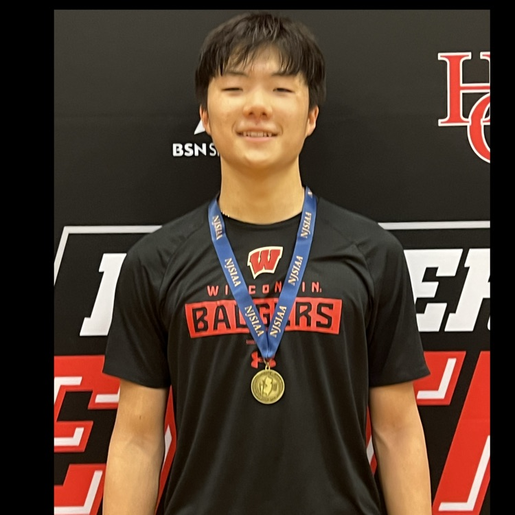 Noel wins 21 bouts to take home the  title. He is the overall State Champion in Foil 