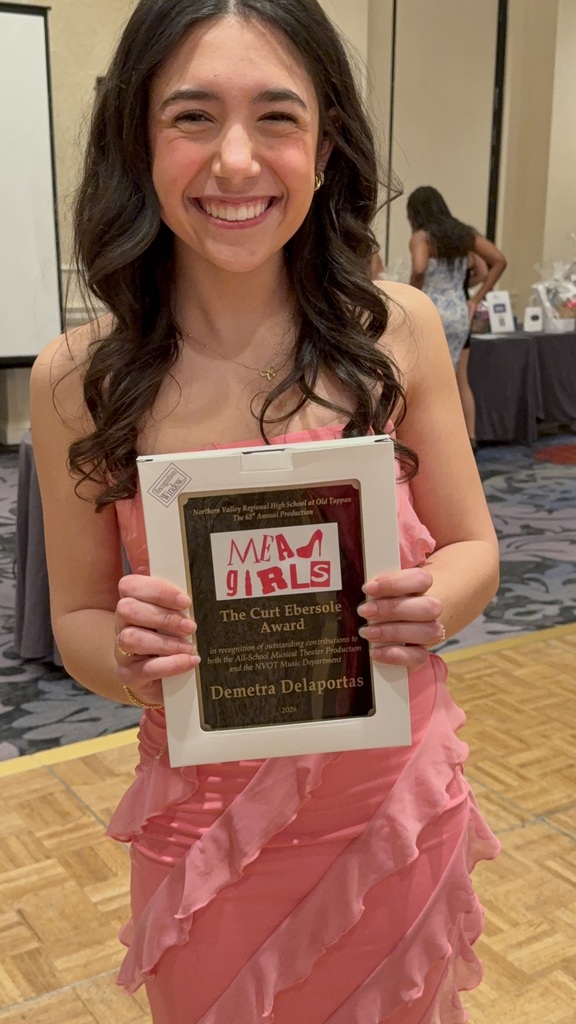 Students received awards throughout the evening. 