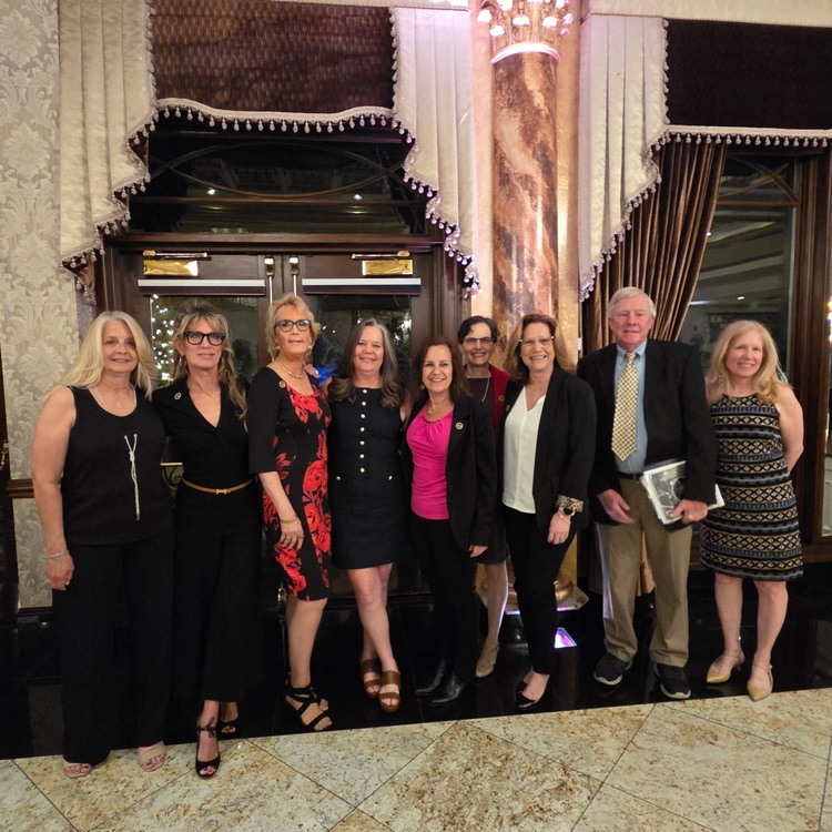 Cross County team inducted !