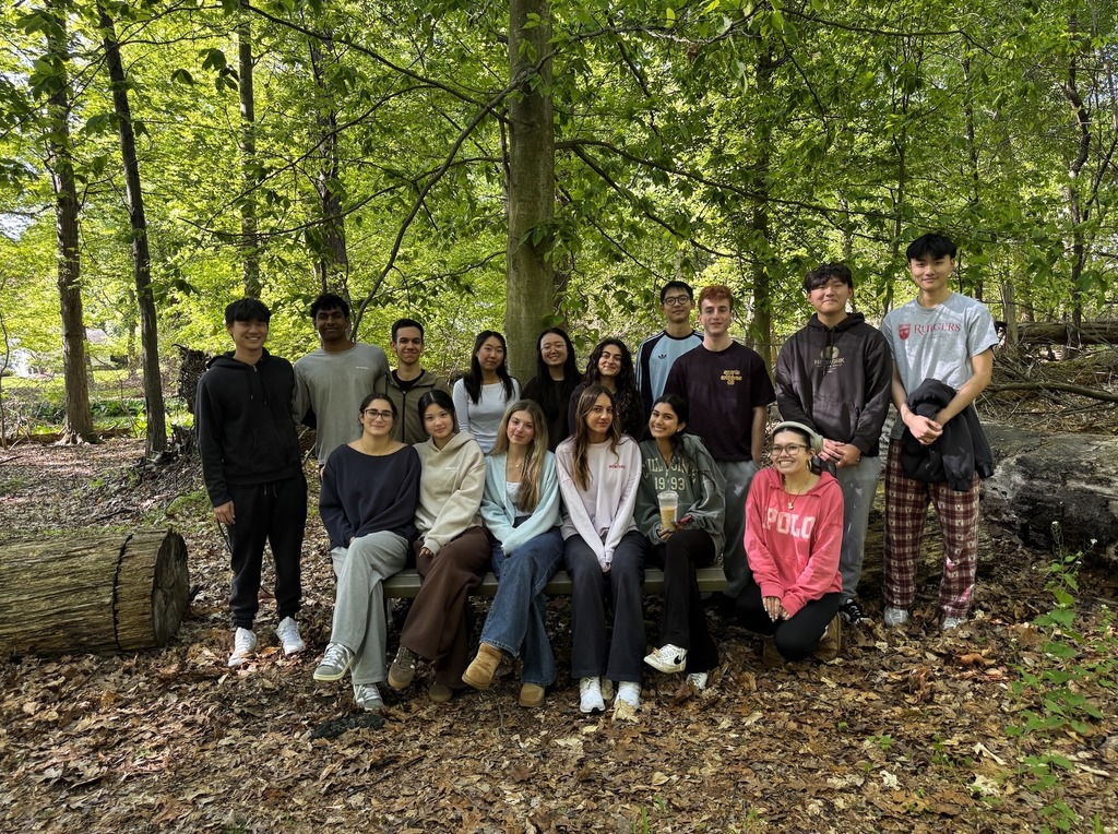 AP Bio students learning outdoors