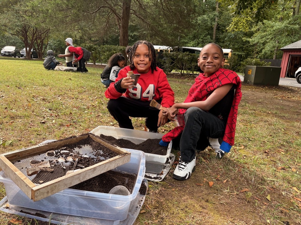 Check out these pictures of our 4th grade field trip to Historic Christ Church!