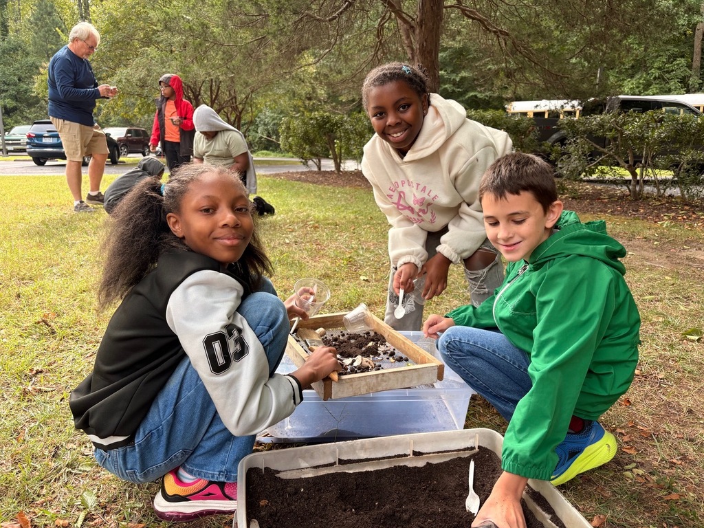 Check out these pictures of our 4th grade field trip to Historic Christ Church!