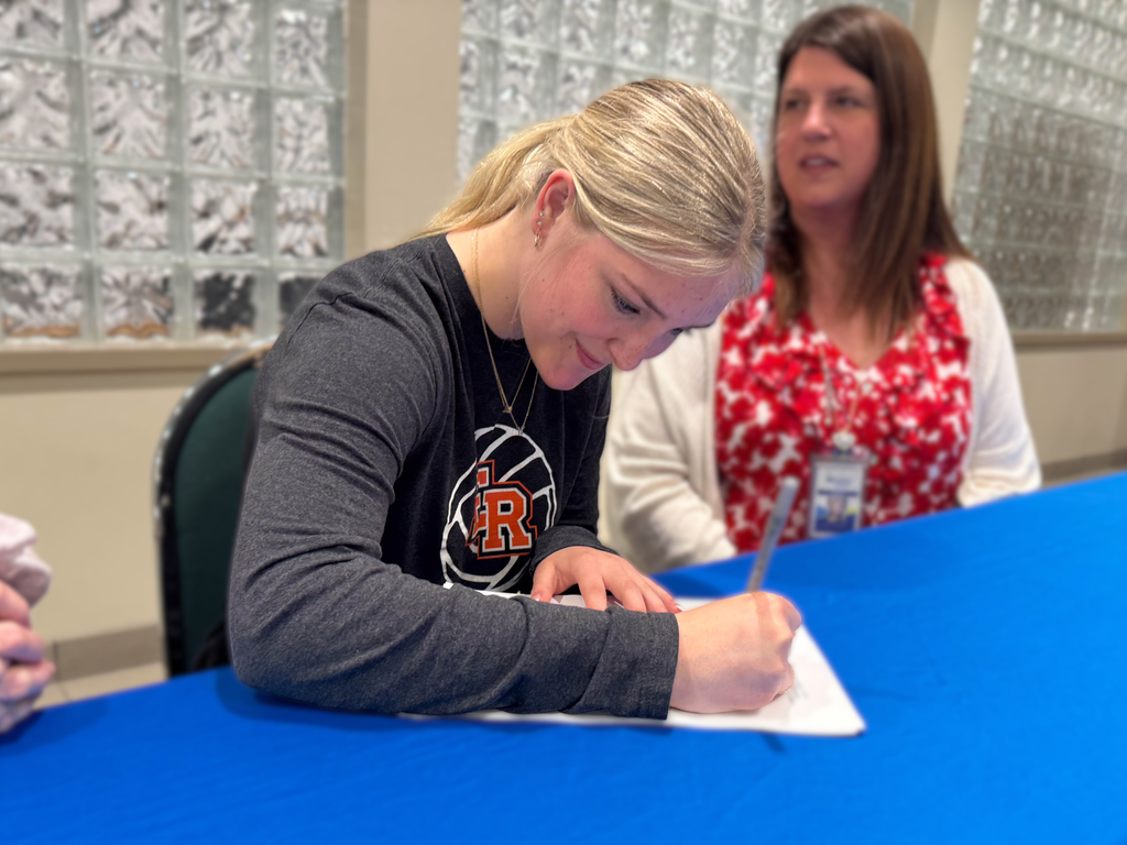 North Ed Career Tech student signing articulation agreement for Northwestern Michigan College.