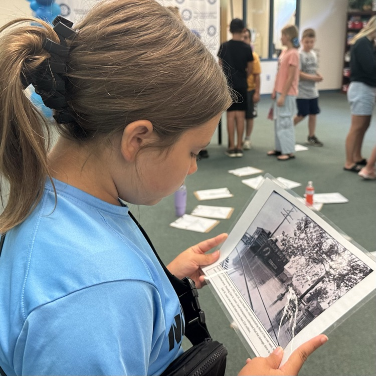 CSE student at Missouri History Museum presentation