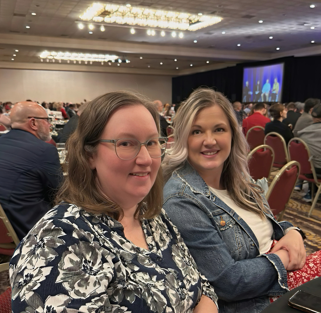 melissa and Ashley at Springdale Chamber Annual Meeting