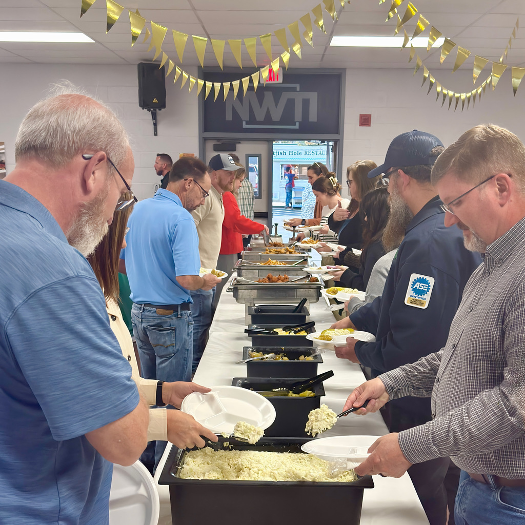 everyone to the Catfish Hole buffet table!