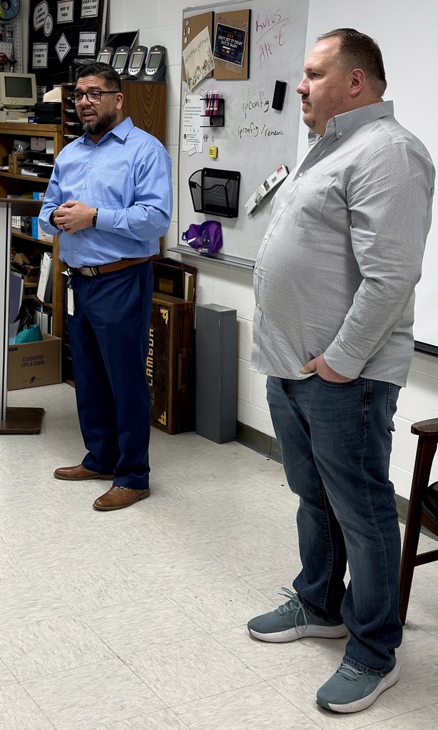 JB Hunt managers speak to our Info systems class