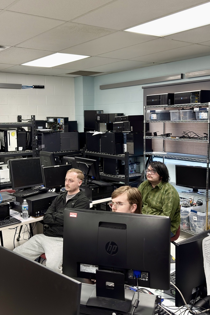 JB Hunt managers speak to our Info systems class