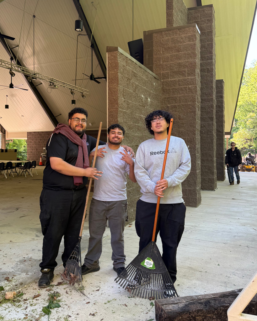 Diesel Truck Tech Skills USA student participants do a community clean up project