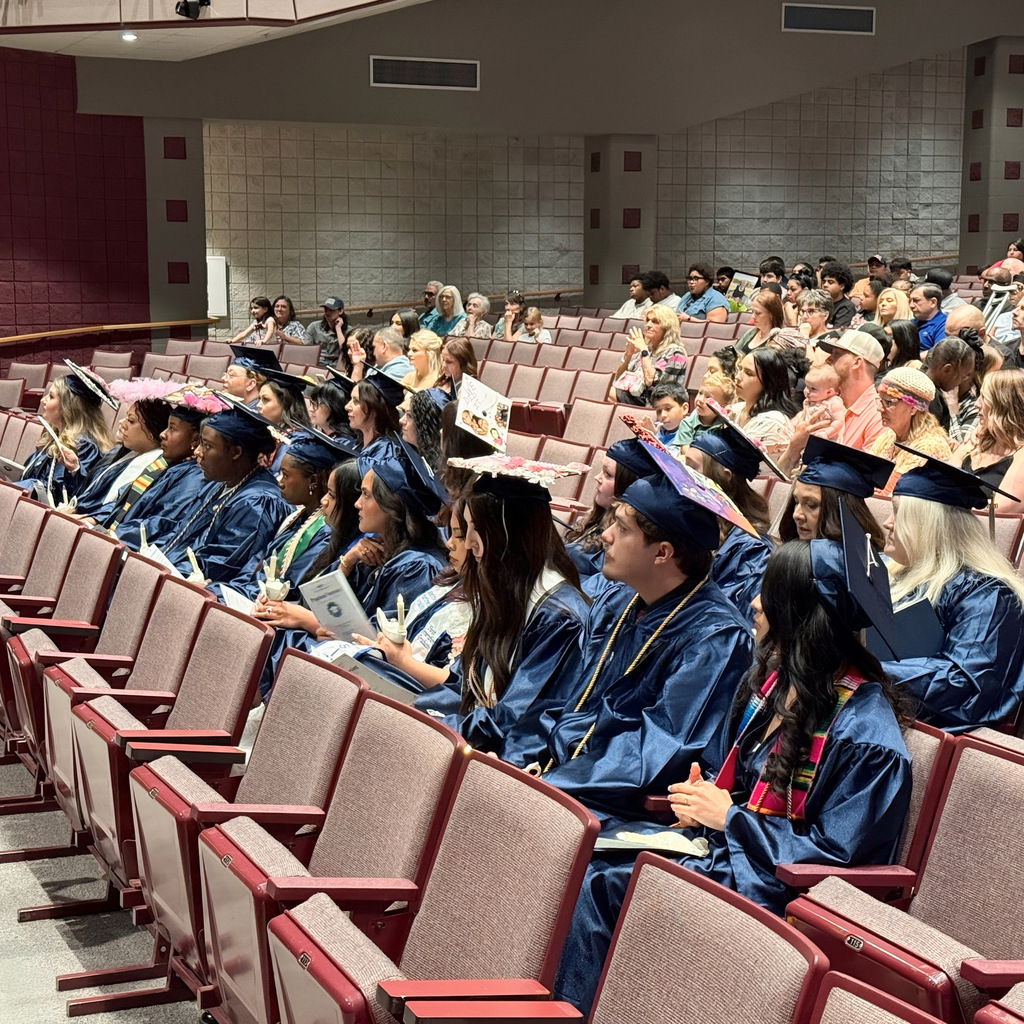 NWTI’s 2026 spring semester nursing graduates