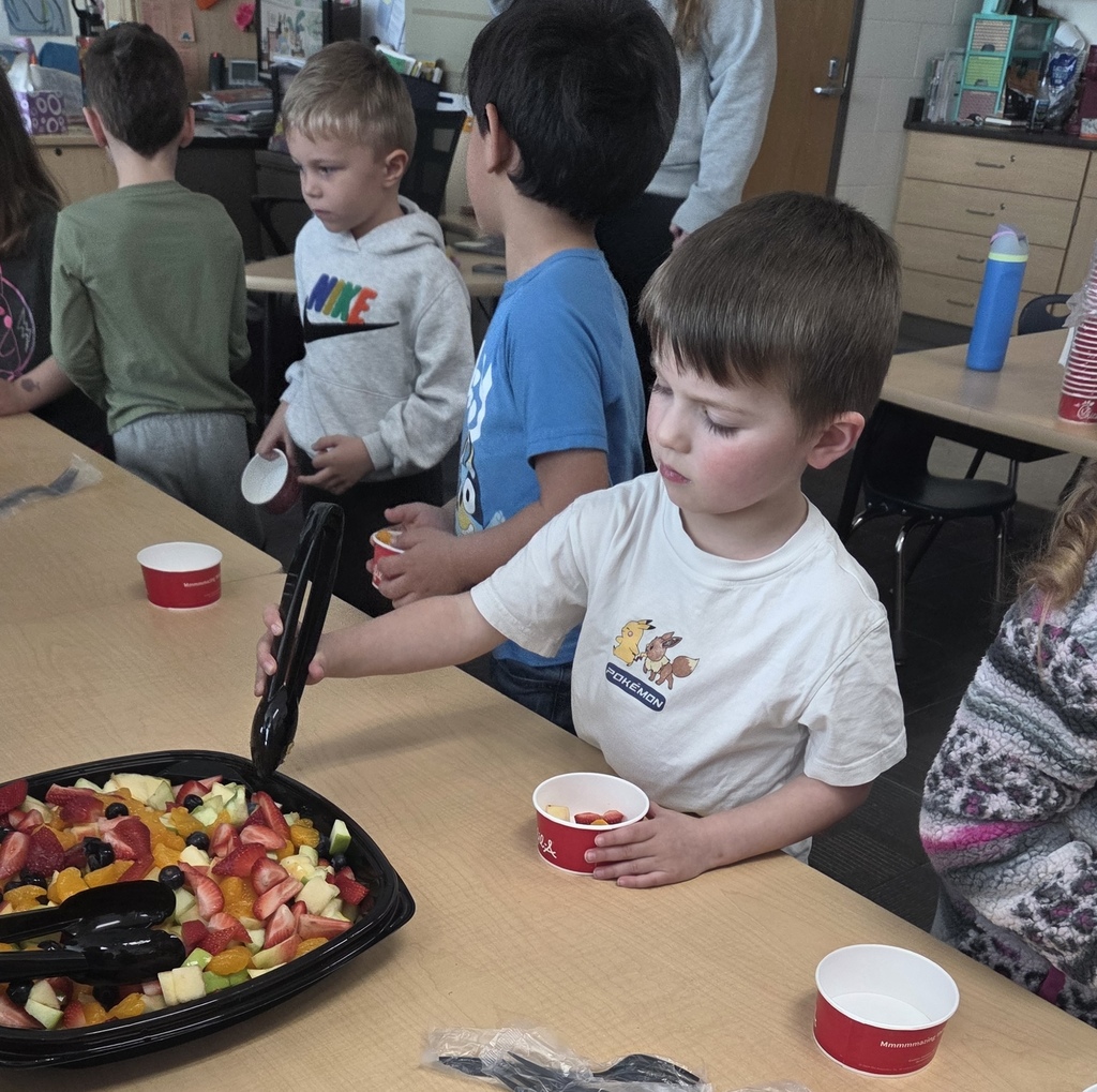 graphic image of preschoolers during nutrition unit