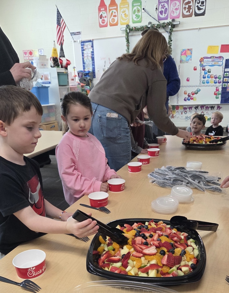 graphic image of preschoolers during nutrition unit